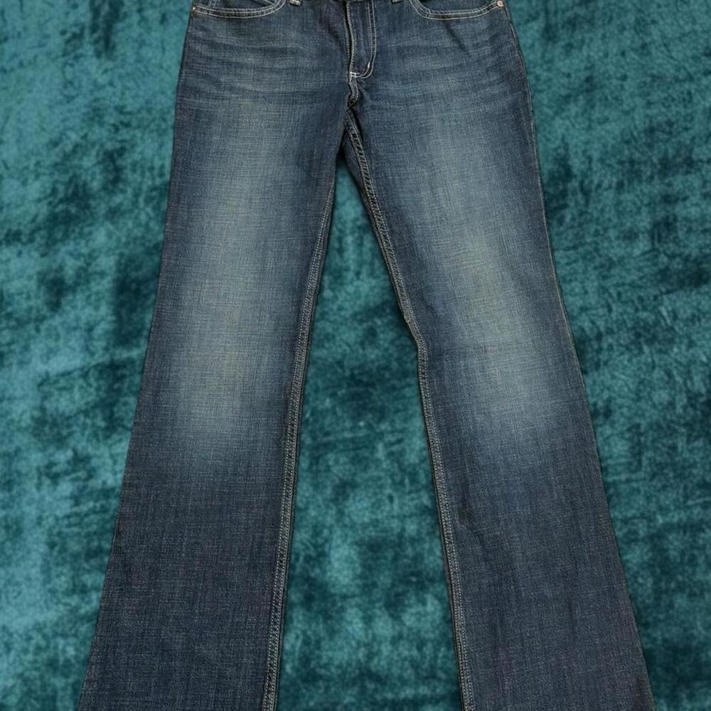 Wrangler Women's Blue and Navy Jeans